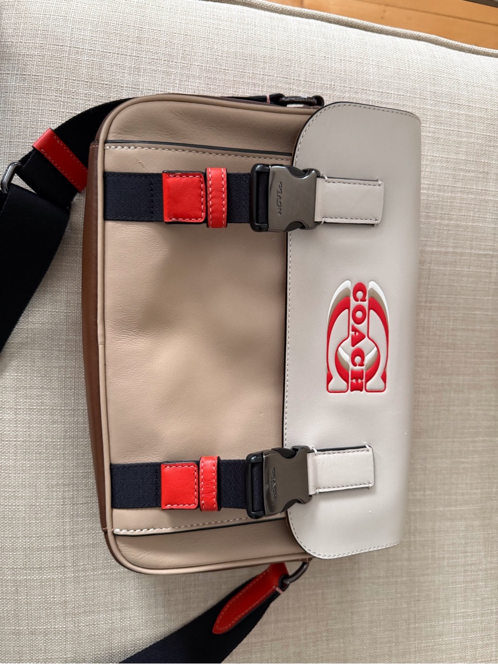 Coach Men’s Beige, White & Red Messenger Crossbody